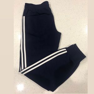 navy adidas sweats 💙